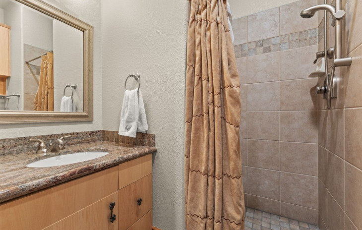 1144 Redwoods Drive Photo