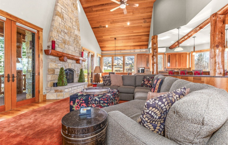1144 Redwoods Drive Photo