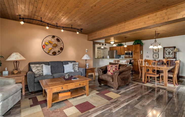 2286 Apres Ski Way Photo