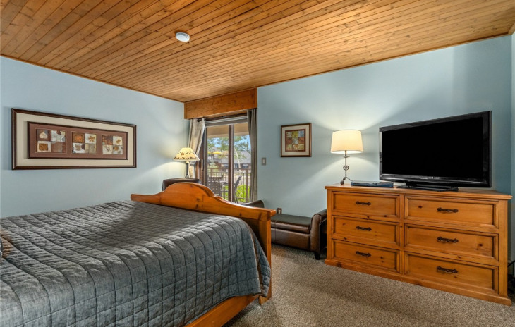 2286 Apres Ski Way Photo