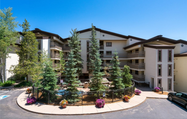 2286 Apres Ski Way Photo