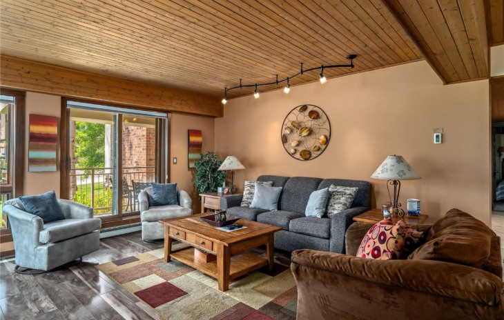 2286 Apres Ski Way Photo