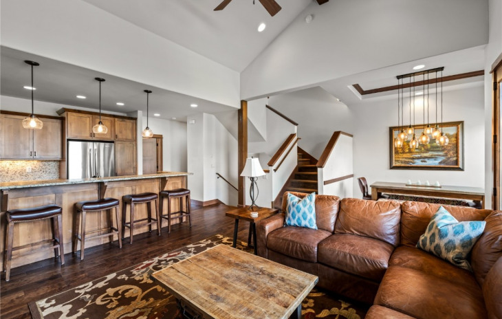 651 Clermont Circle Photo