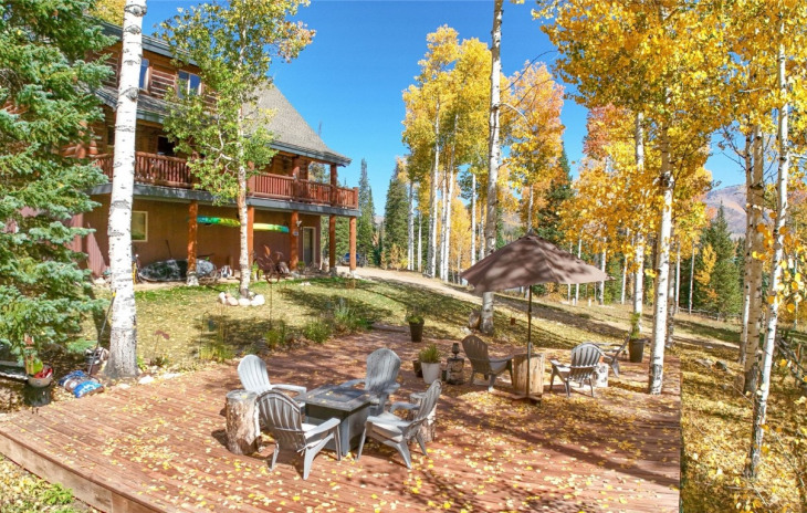 59335 Cripple Creek Court Photo