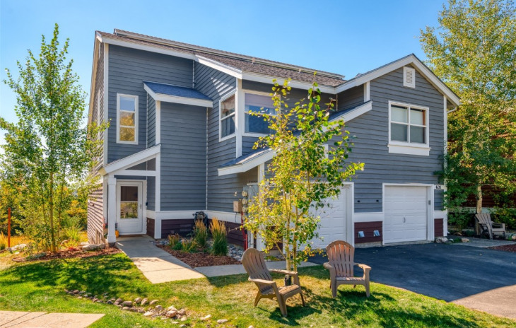 623 Mountain Vista Circle Photo