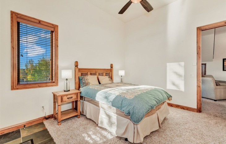 3015 Apres Ski Way Photo
