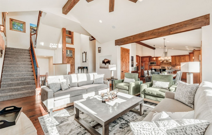 3015 Apres Ski Way Photo