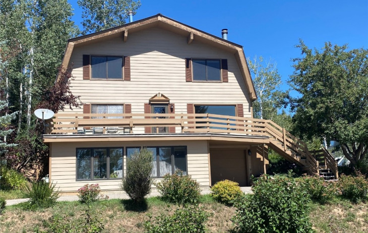 1060 Thornburg Photo