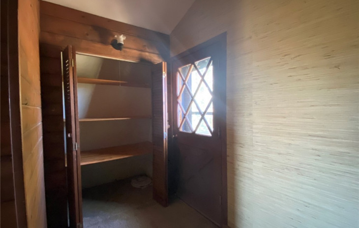 1060 Thornburg Photo