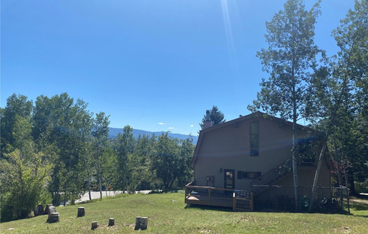 1060 Thornburg Photo