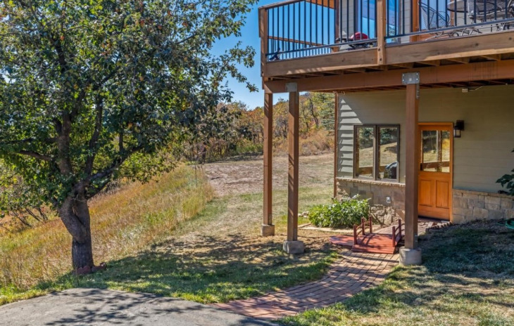 34995 Country Green Road Photo