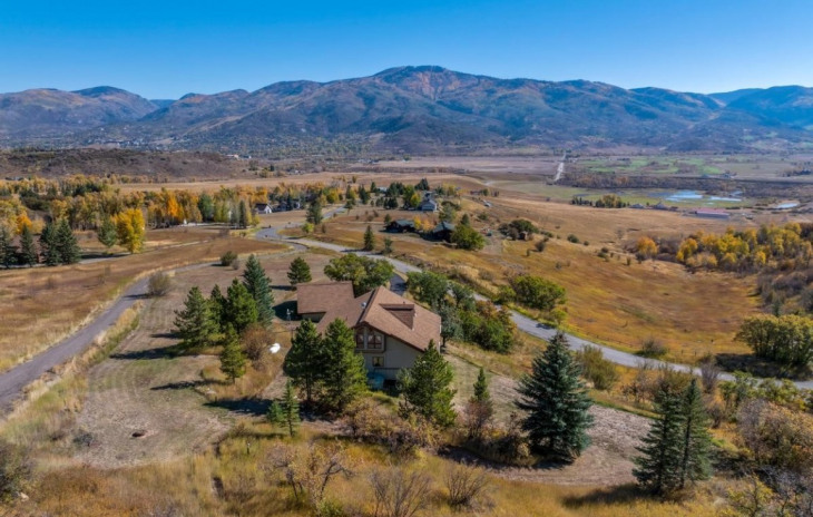 34995 Country Green Road Photo