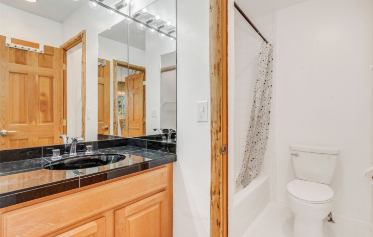 16 Sequoia Court Photo