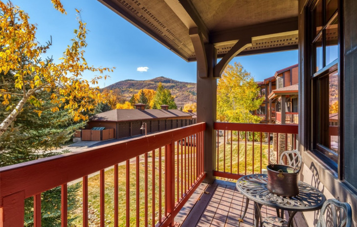 580 Anglers Drive Photo