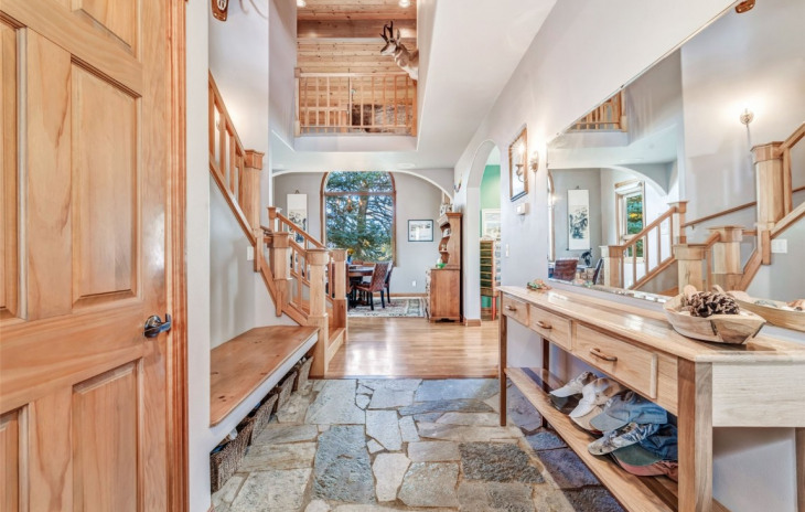 48 Maple Street Photo