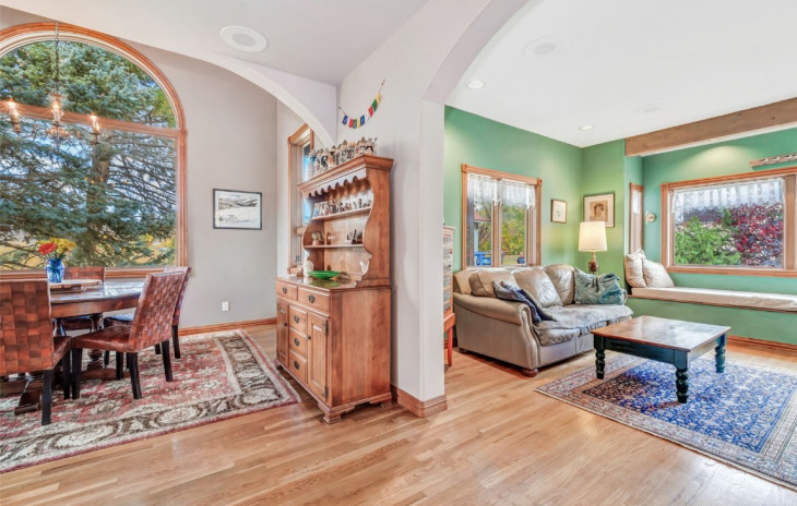 48 Maple Street Photo