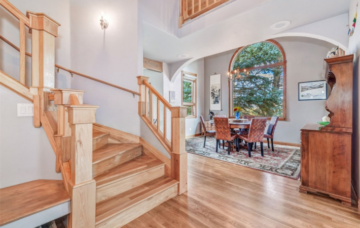 48 Maple Street Photo