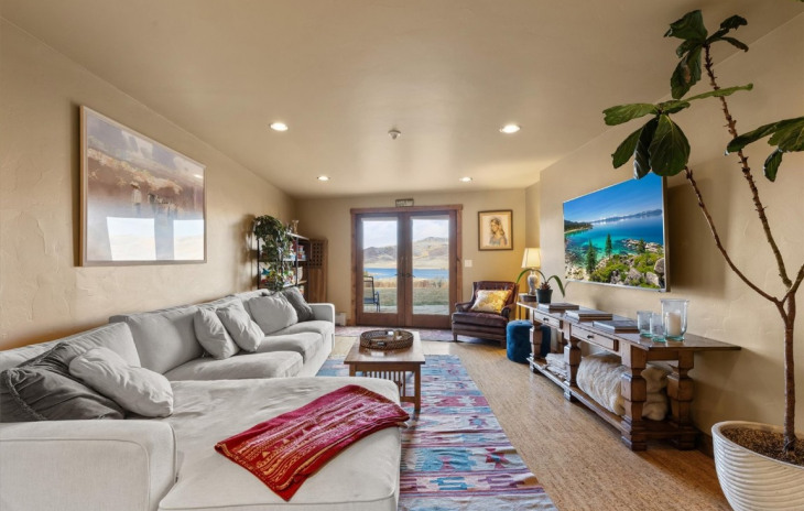 24375 Arapahoe Road Photo