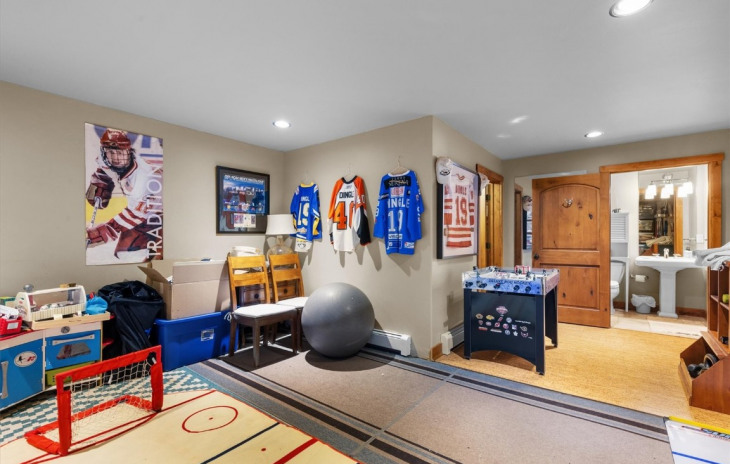 24375 Arapahoe Road Photo