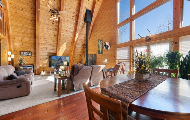 26635 Neptune Place Photo