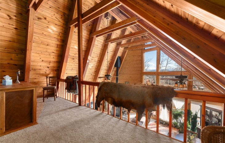 26635 Neptune Place Photo