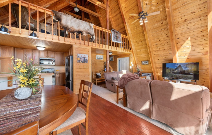 26635 Neptune Place Photo