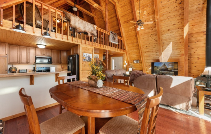 26635 Neptune Place Photo