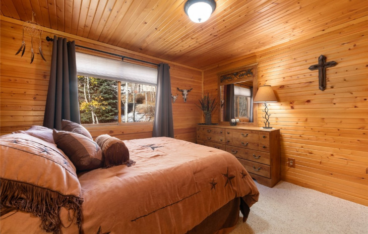 26635 Neptune Place Photo
