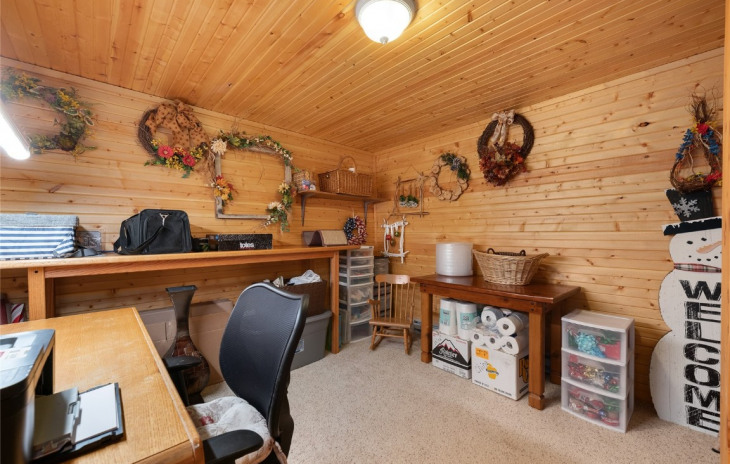 26635 Neptune Place Photo