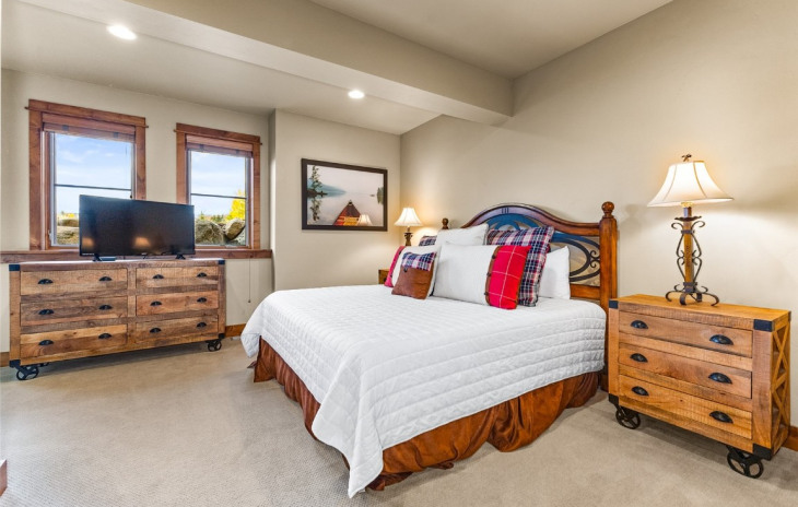 1331 Turning Leaf Court Photo