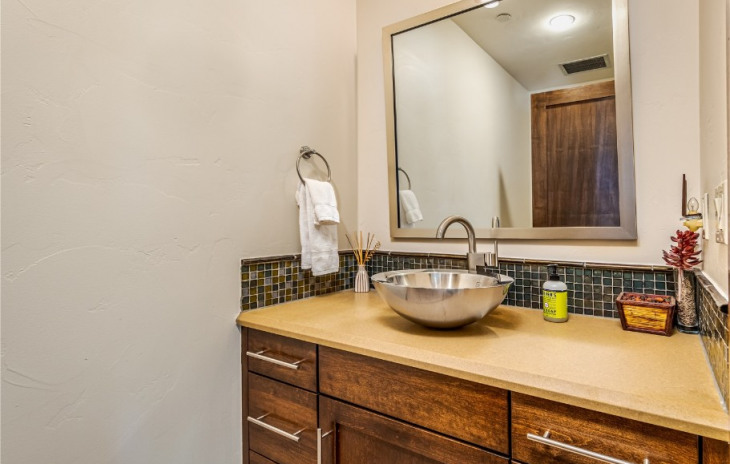 700 Yampa Street Photo