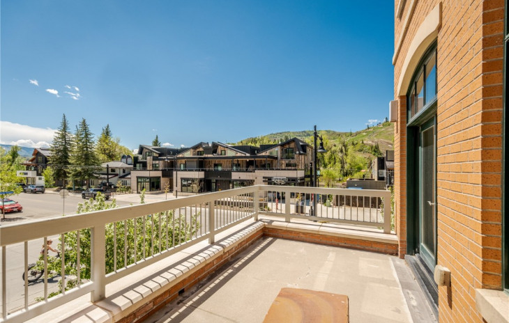 700 Yampa Street Photo
