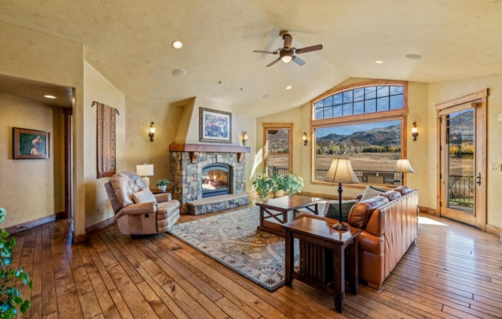 1138 Longview Circle Photo