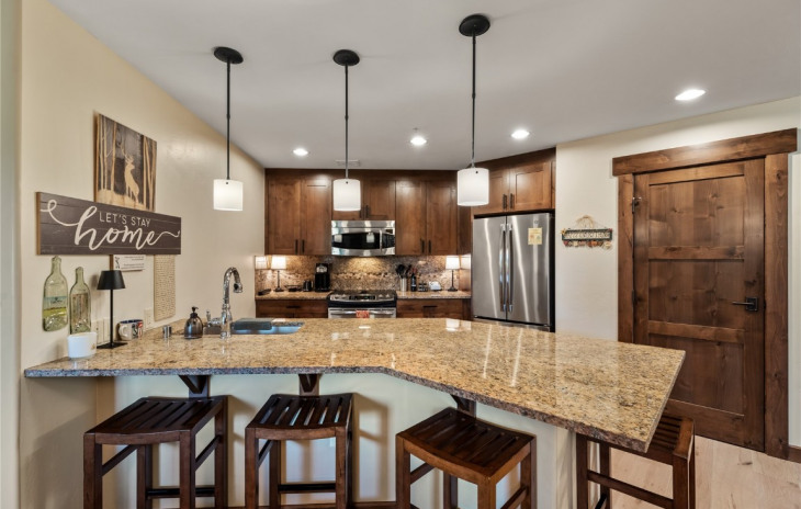 1175 Bangtail Way Photo