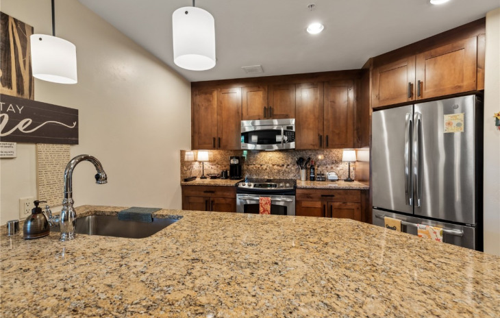 1175 Bangtail Way Photo