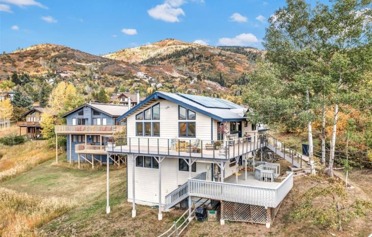 3197 Apres Ski Way Photo