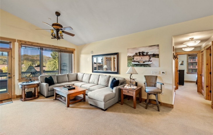 1875 Medicine Springs Drive Photo