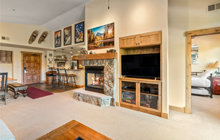 1875 Medicine Springs Drive Photo