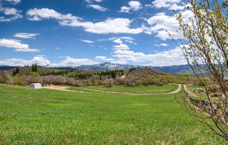 27925 Echo Valley Lane Photo