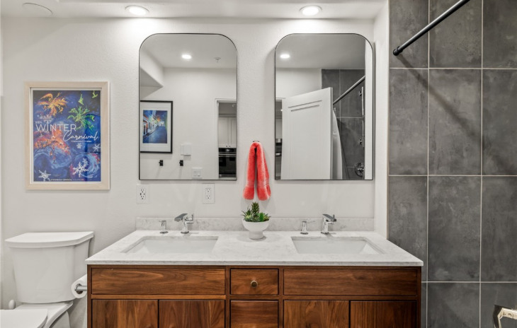 1169 Hilltop Parkway Photo
