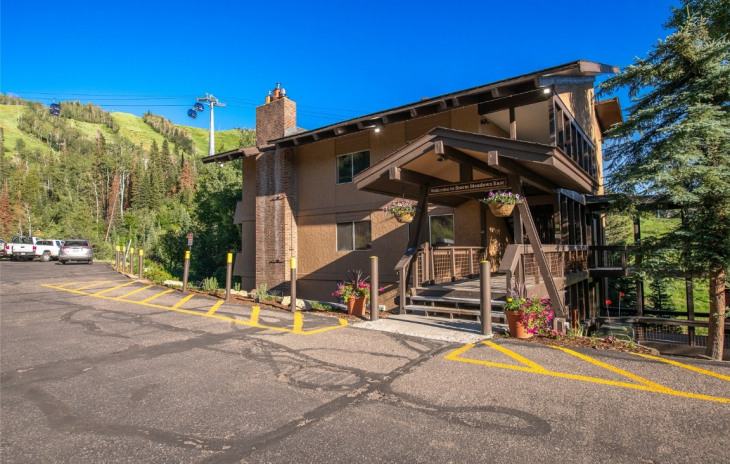 2275 Storm Meadows Drive Photo