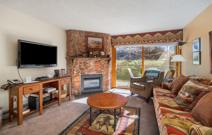 2350 Ski Trail Lane Photo