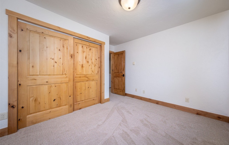 2 Cedar Court Photo