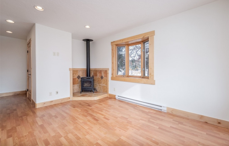 2 Cedar Court Photo