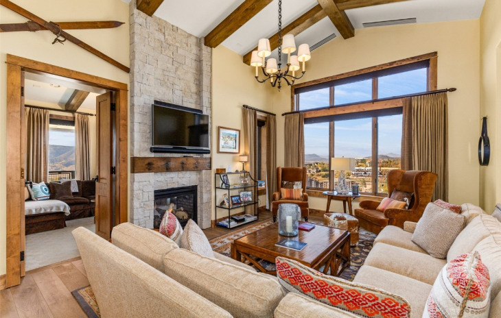 2410 Ski Trail Lane Photo