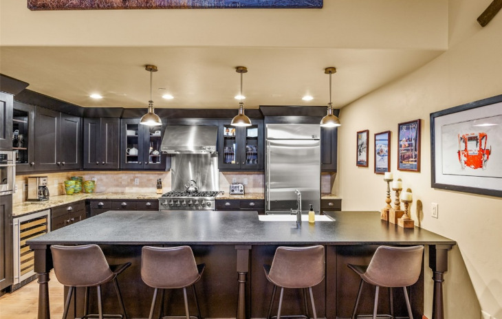 2410 Ski Trail Lane Photo
