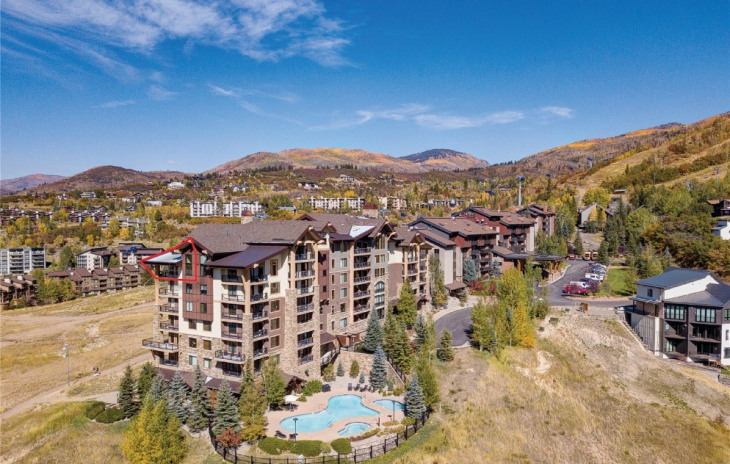 2410 Ski Trail Lane Photo