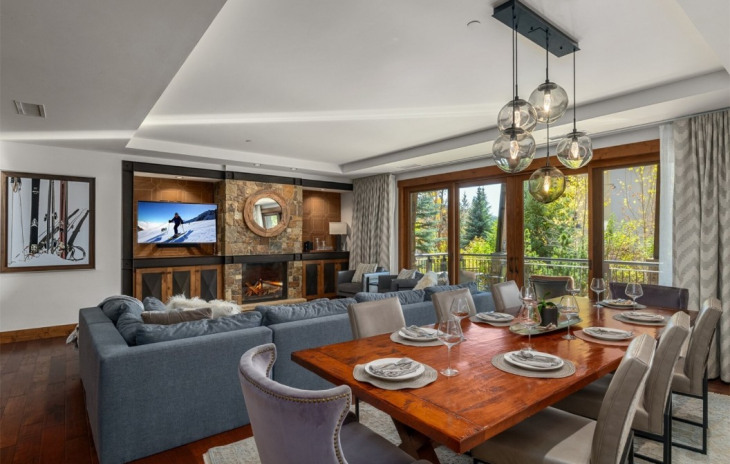 2250 Apres Ski Way Photo