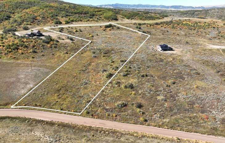25210 Rainbow Ridge Photo