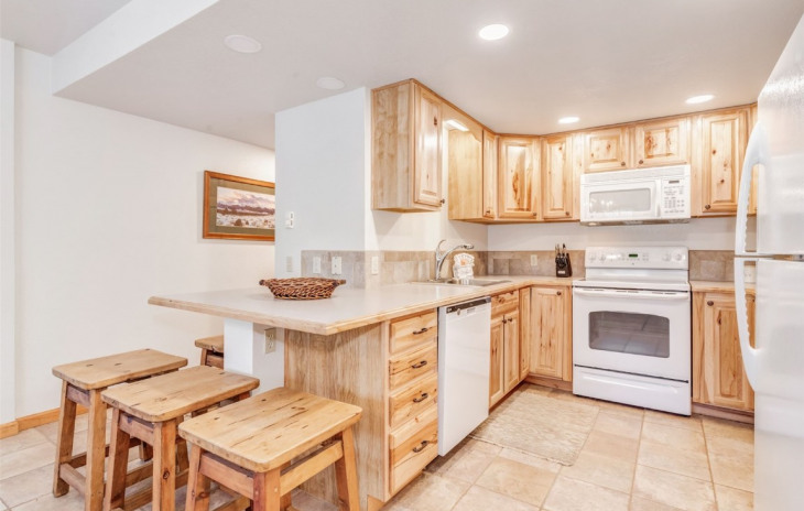 2320 Ski Trail Lane Photo